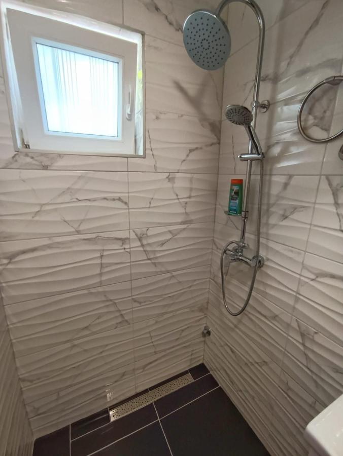 Guesthouse Eljuga Family Stari Grad  Eksteriør bilde
