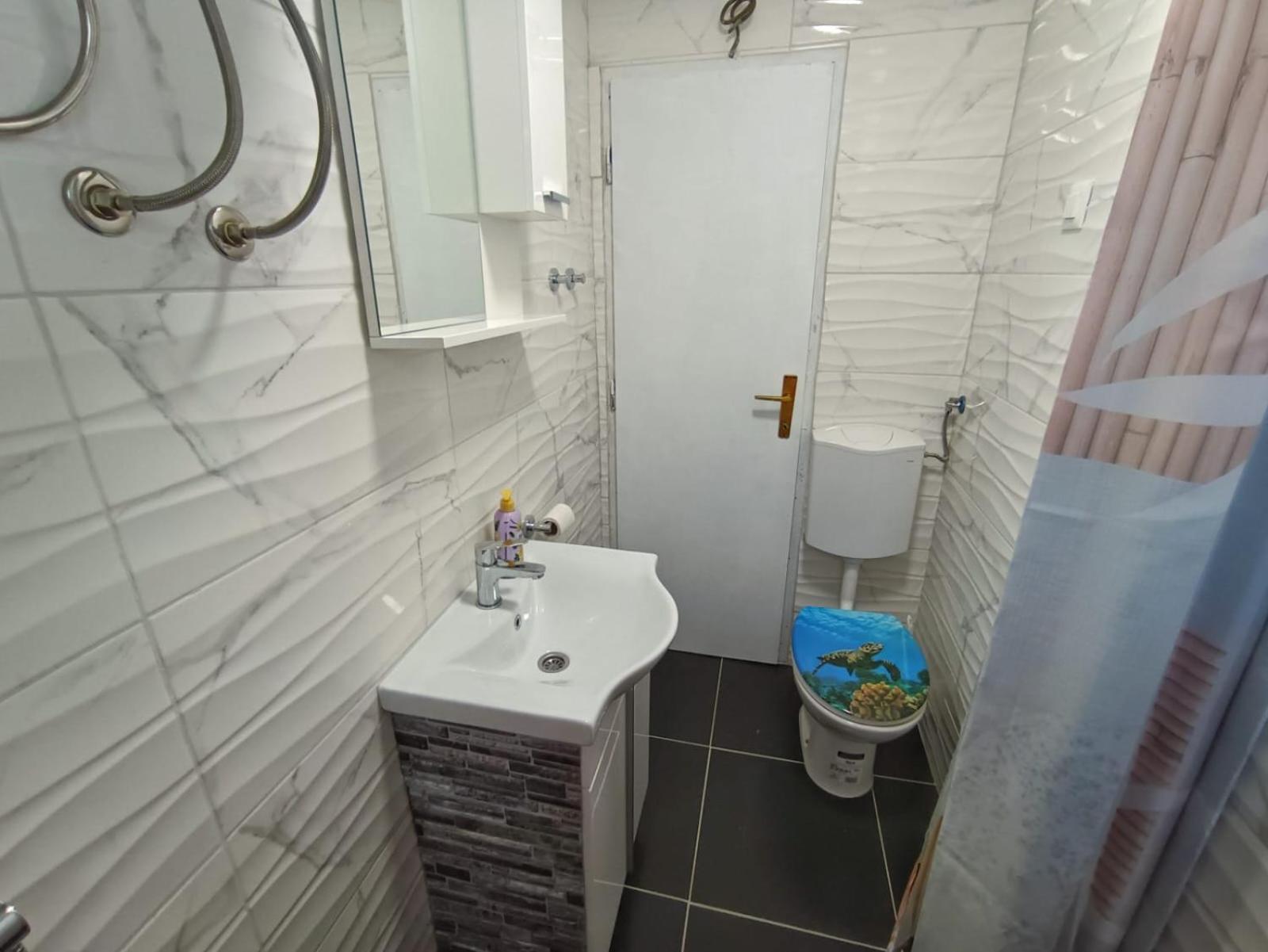 Guesthouse Eljuga Family Stari Grad  Eksteriør bilde