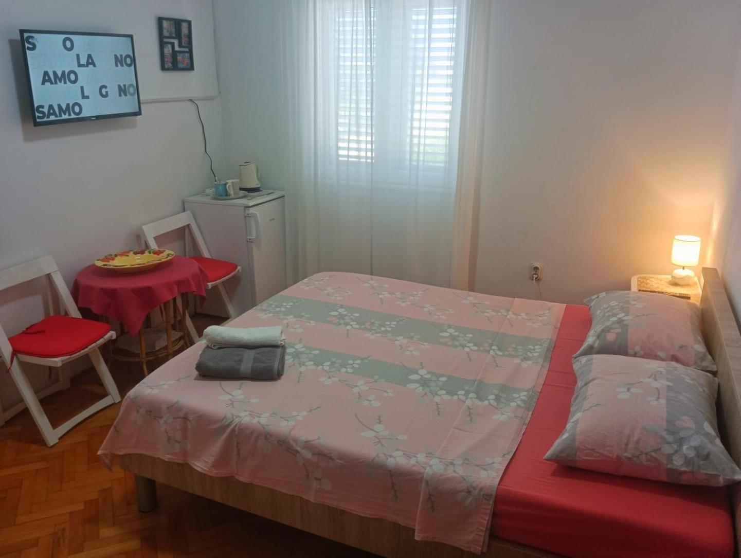 Guesthouse Eljuga Family Stari Grad  Eksteriør bilde