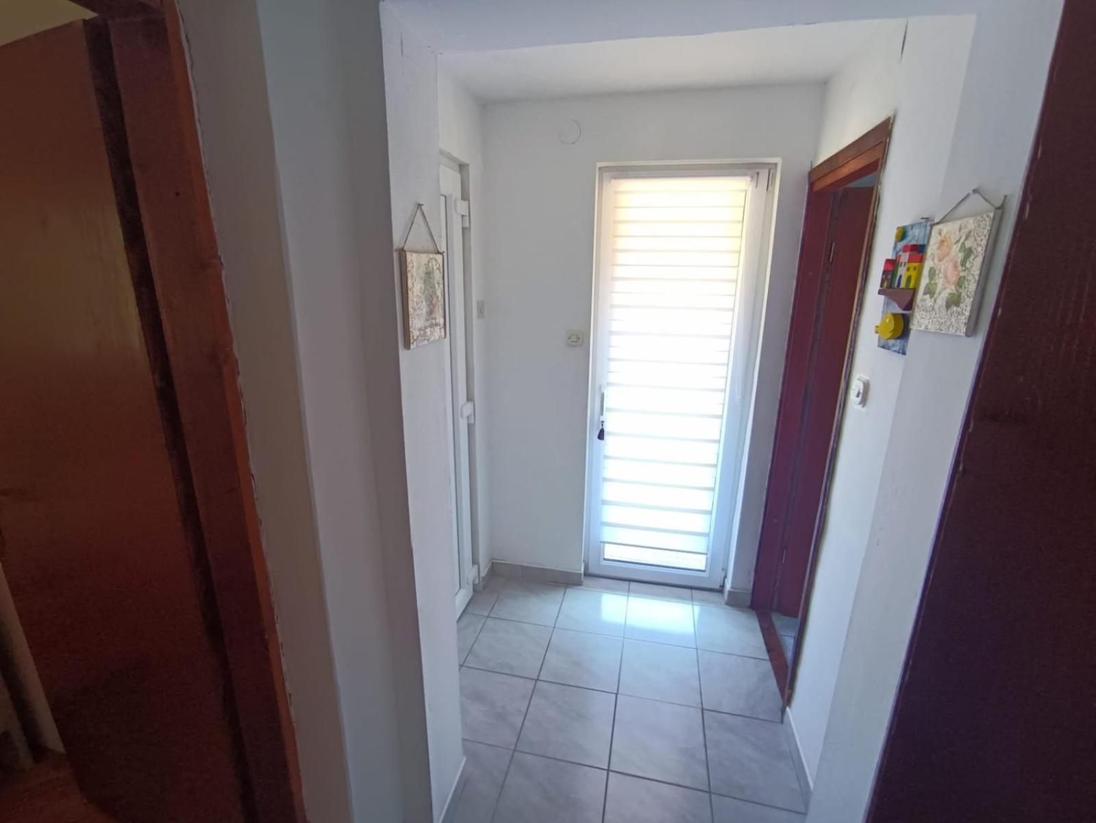 Guesthouse Eljuga Family Stari Grad  Eksteriør bilde