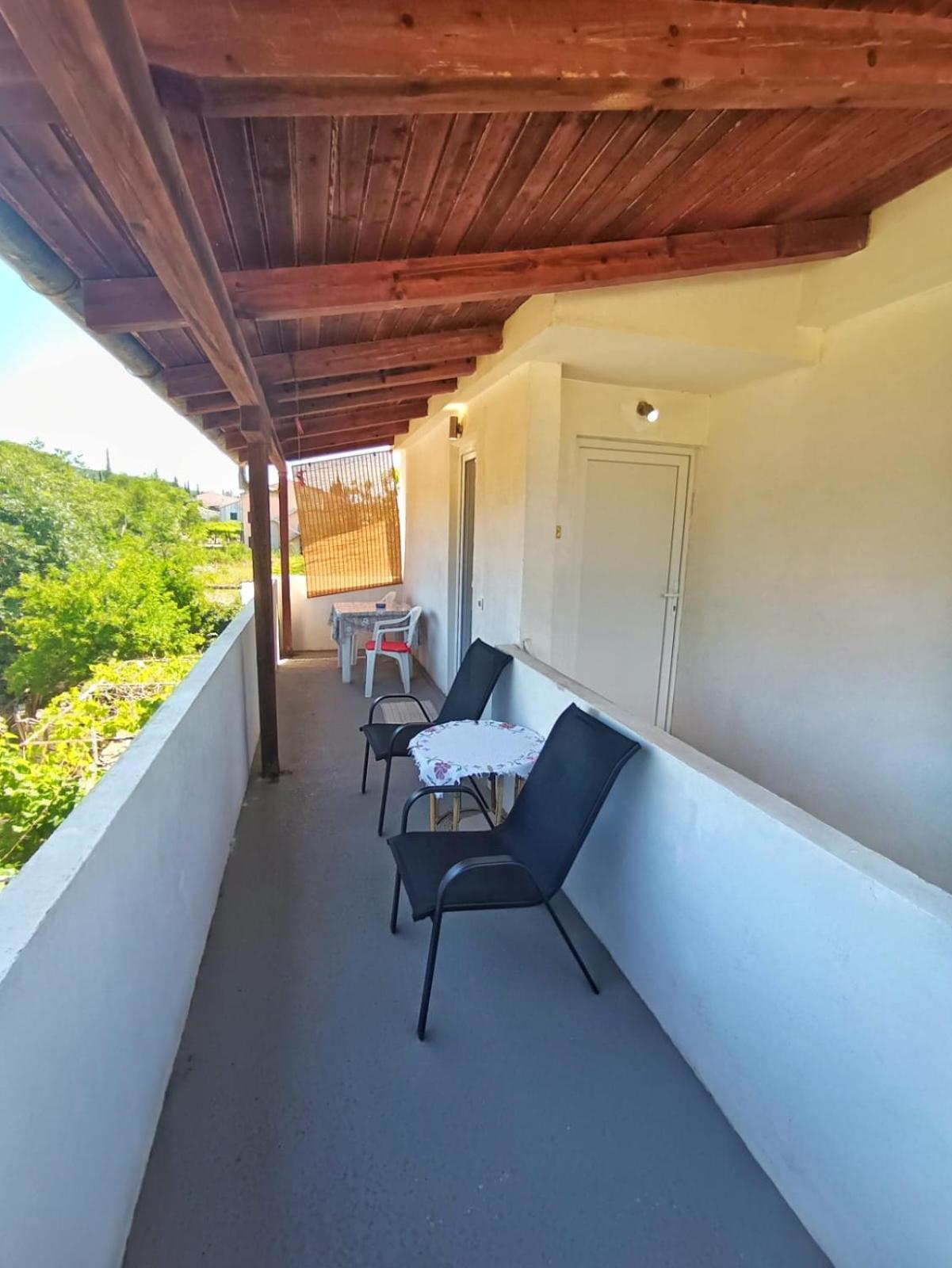 Guesthouse Eljuga Family Stari Grad  Eksteriør bilde